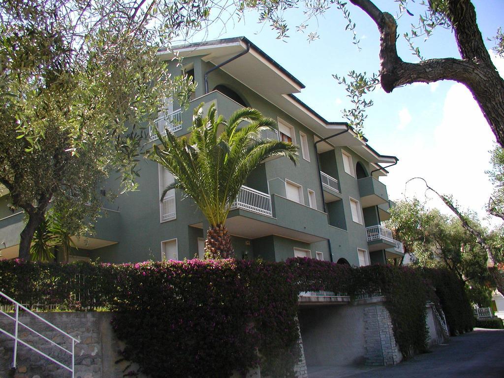 Residenza Il Poggio Διαμέρισμα San Bartolomeo Al Mare Εξωτερικό φωτογραφία